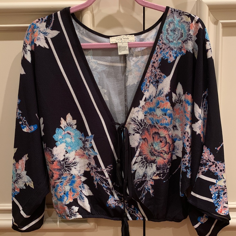 FLYING TOMATO BLOUSE